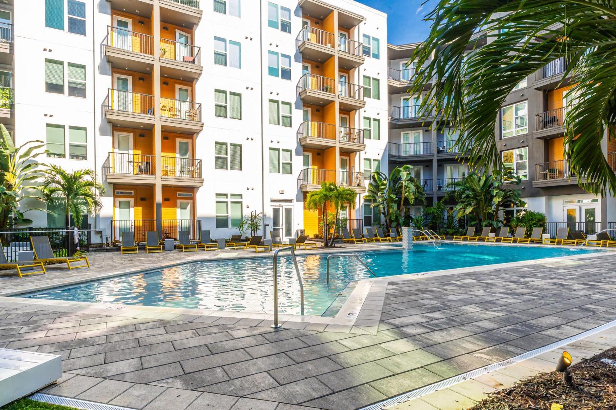 Tropicana Field 1 Bed In Downtown St Pete With Free Parking St. Petersburg Bagian luar foto