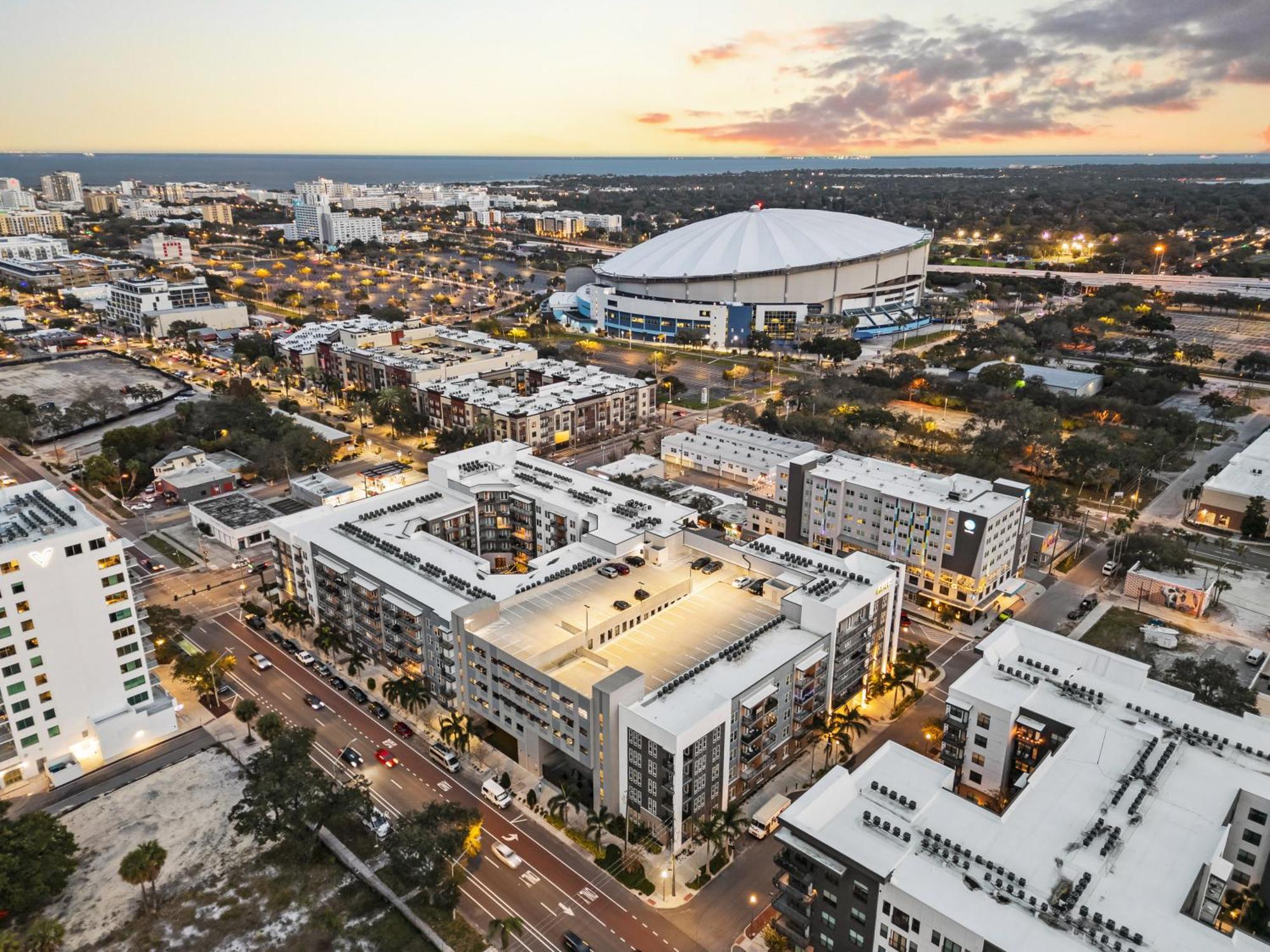 Tropicana Field 1 Bed In Downtown St Pete With Free Parking St. Petersburg Bagian luar foto